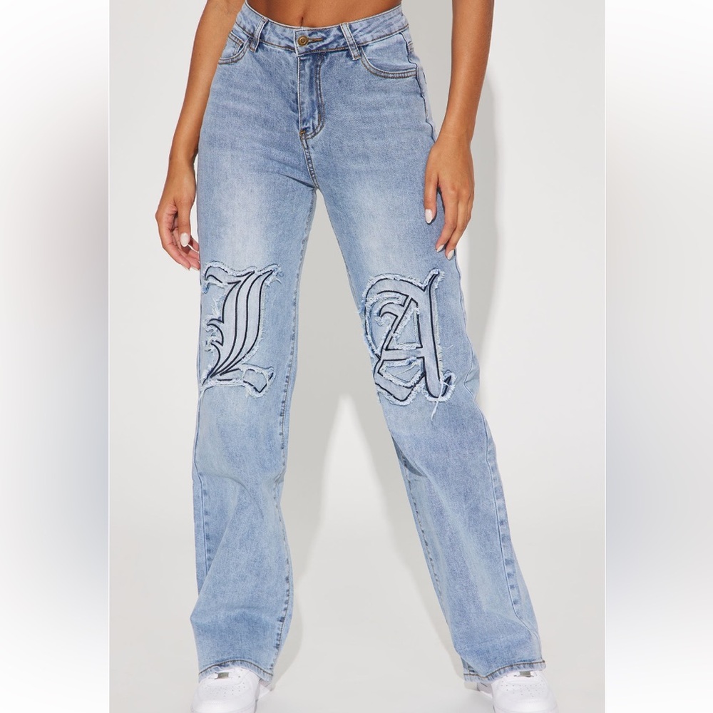 NEW! Fashion nova LA Baby Baggy high waisted jeans
